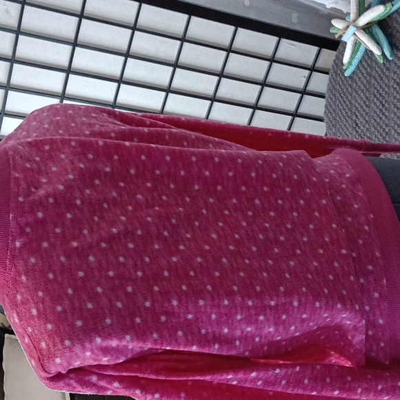 Puppy pjs 2 piece 🐾♥️ - Picture 3 of 8